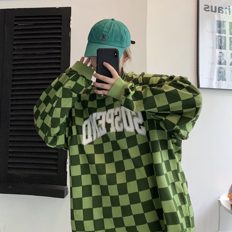 Áo sweater nỉ in chữ trắng hoạ tiết bàn cờ nổi bật, siêu cá tính (order)