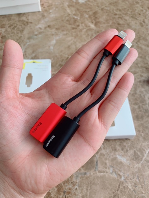 ✅ NOWSHIP✅JACK chuyển có mic L37 BASEUS vừa sạc nghe ip7Plus/ip8PLus/IPX/Xs/IPXsMax