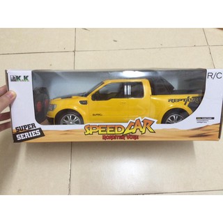 Xe ô tô bán tải điều khiển