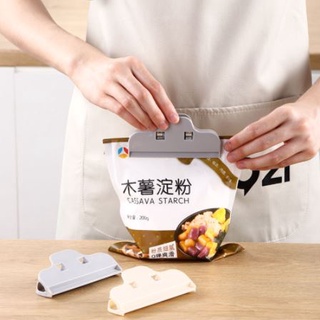 Dụng cụ kẹp miệng túi tiện dụng