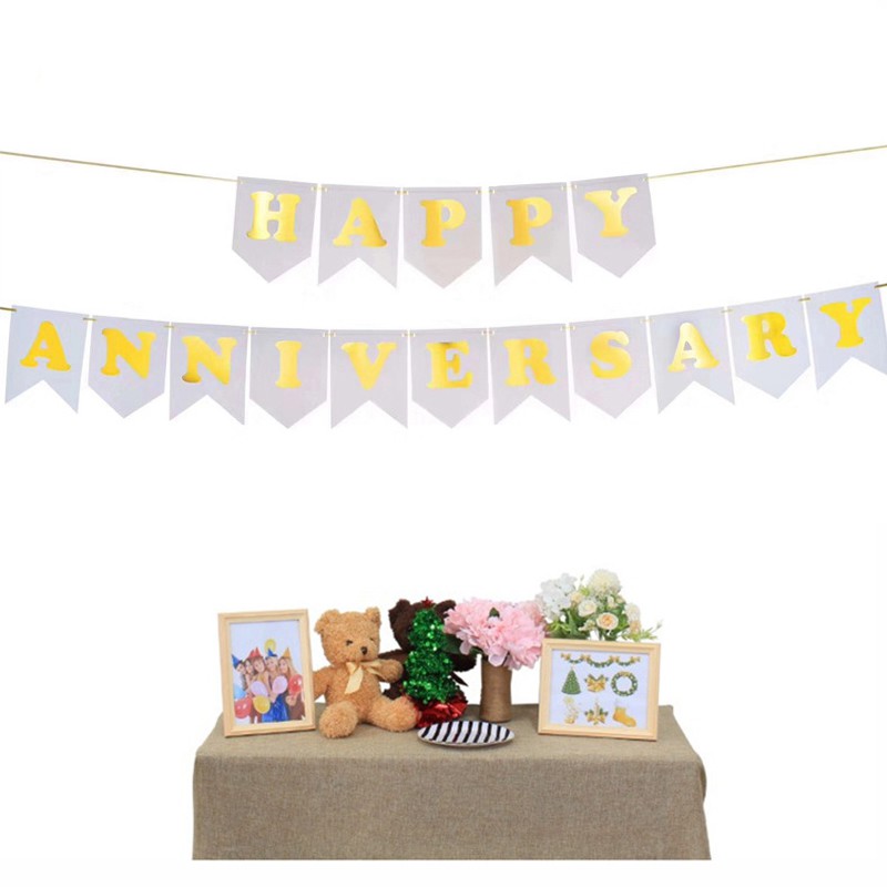 Banner kiểu chữ Happy Anniversary màu vàng nền trắng trang trí tiệc