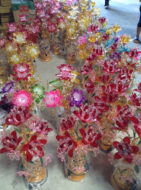 Đèn thờ lọ hoa