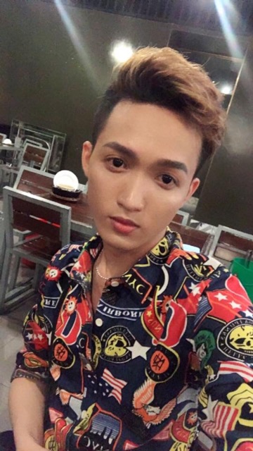 Áo sơ mi sticker trẻ trung