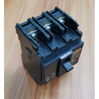 Aptomat Fuji 3 pha 20A