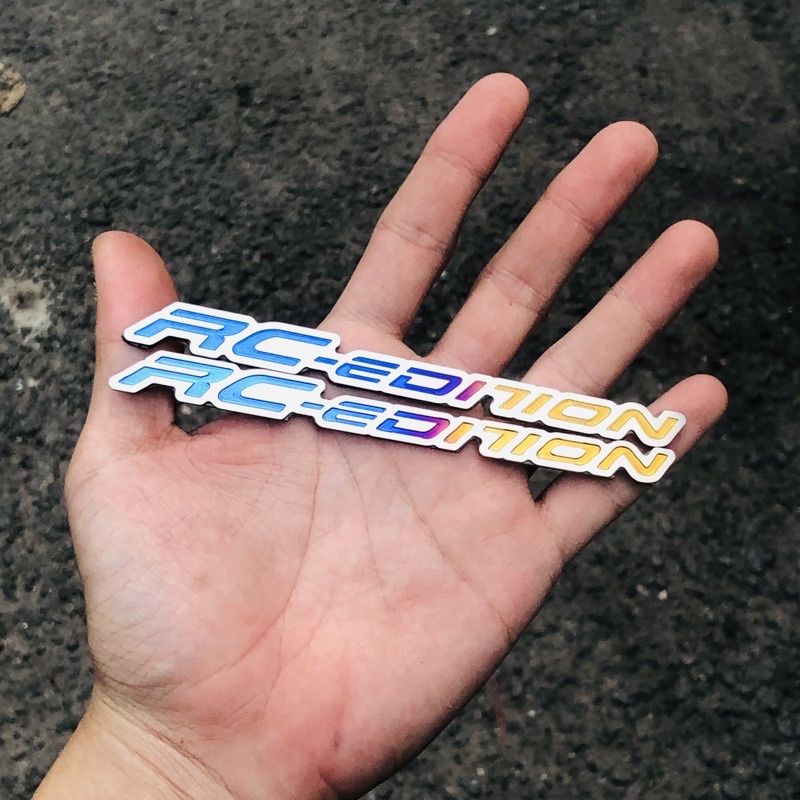 Tem Titan Chữ RC edition Kèm Sẵn Keo 3M Chắc Chắn