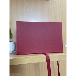 Thuyền buồm mạ vàng