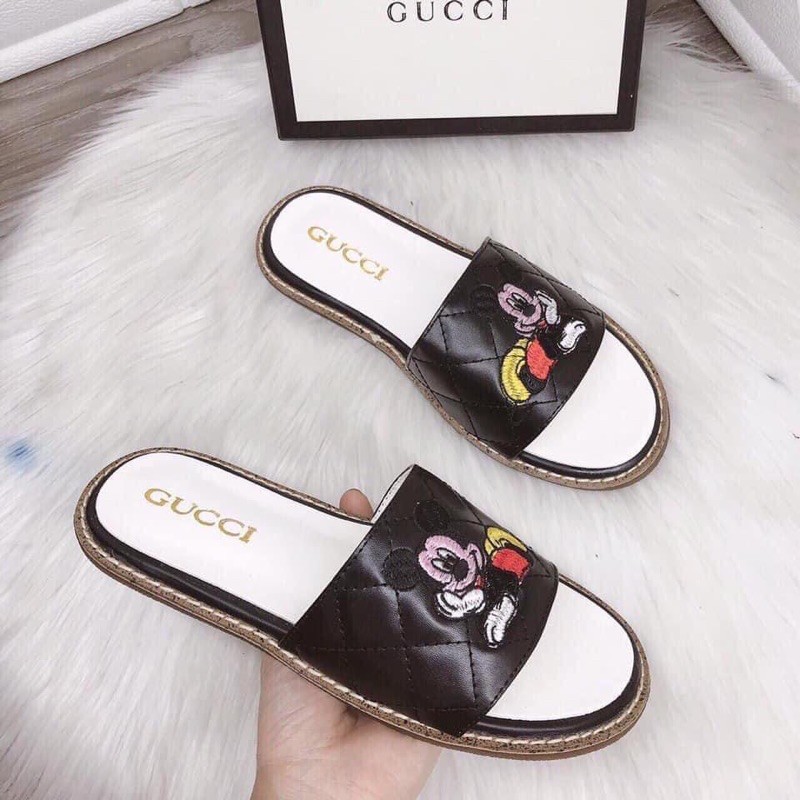 Dép đế cói mickey