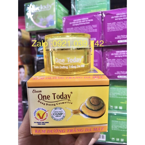 Kem ốc sên đủ dòng hủ nhỏ