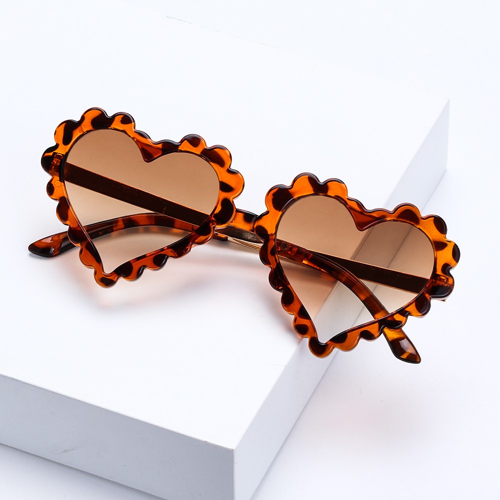 Mắt Kính Chống Nắng Hình Trái Tim 1-8T Dễ Thương Cho Bé Gái