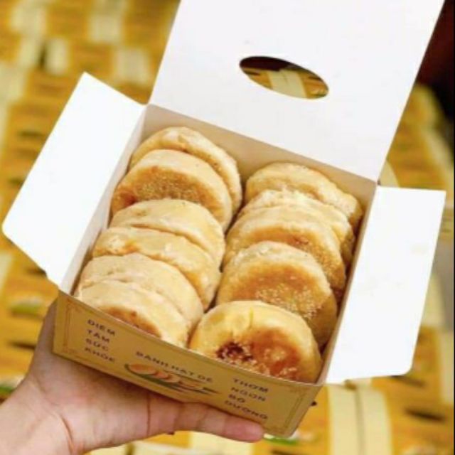 Bánh Hạt Dẻ Sapa 1 hộp 10 cái