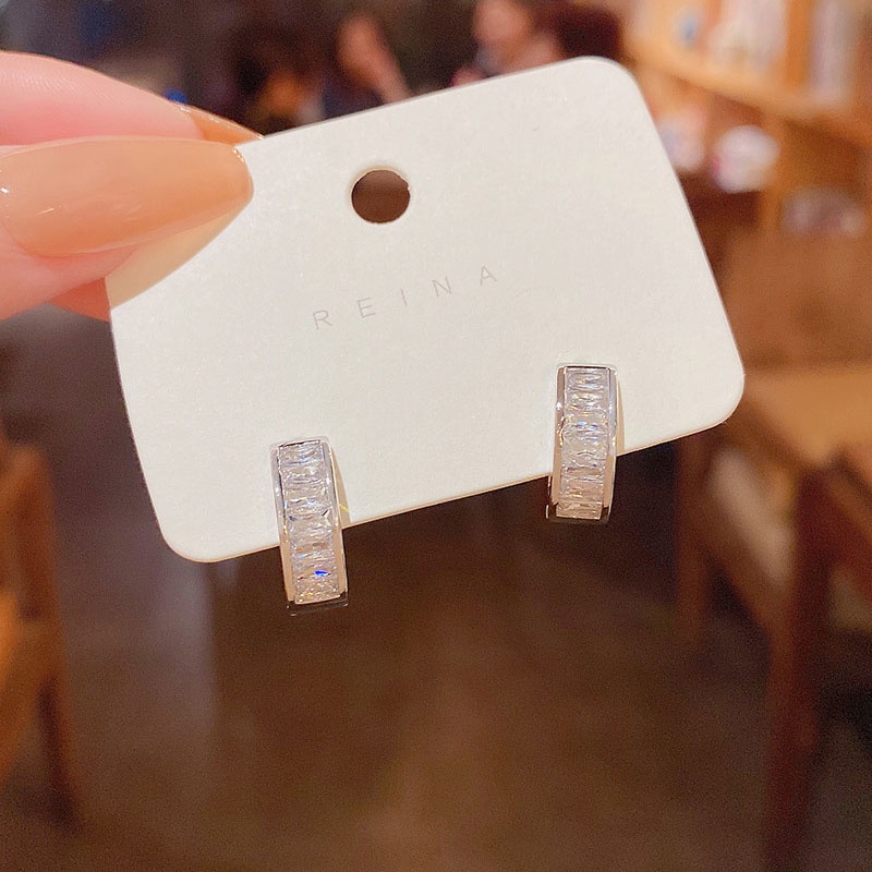 Bông Tai Bạc 925 Hình Tròn Đính Đá Zircon Siêu Sáng Bóng Hợp Thời Trang