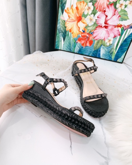 Xả 🔥 SALE <3 Sale Hot | Trợ Giá | Sandal louboutin đế xuồng tán đinh fullbox . . Tháng 7 👡 . ! New * ' . 🔥 ' : * : ' #