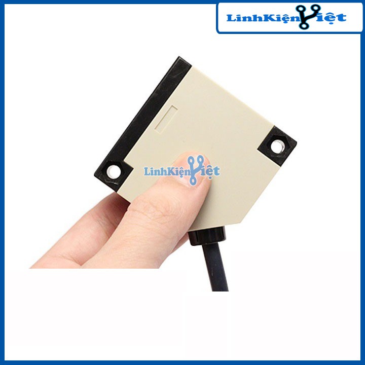 Cảm Biến Quang Omron E3JK-R4M2