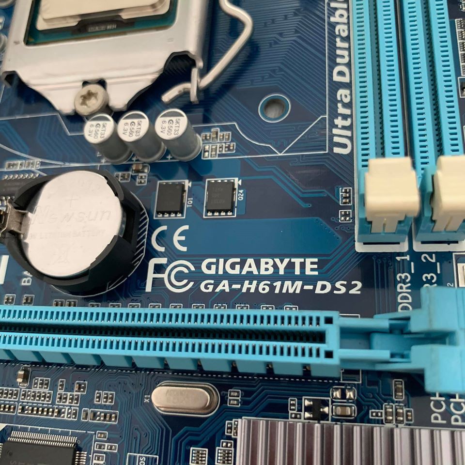 Combo Main Gigabyte H61 + Cpu Core I3 3220 chiến game giá rẻ!