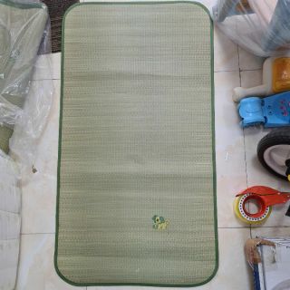 Chiếu nằm cho bé
