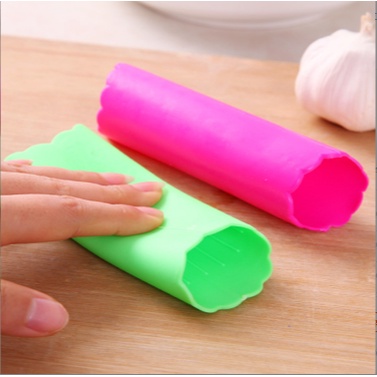 Dụng Cụ Bóc vỏ Tỏi Không Hôi Tay