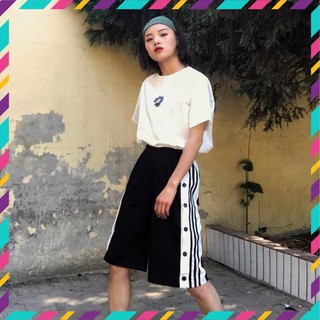 Quần đùi ngố cúc bấm ullzang đen trắng - quần short đen sọc trắng hot