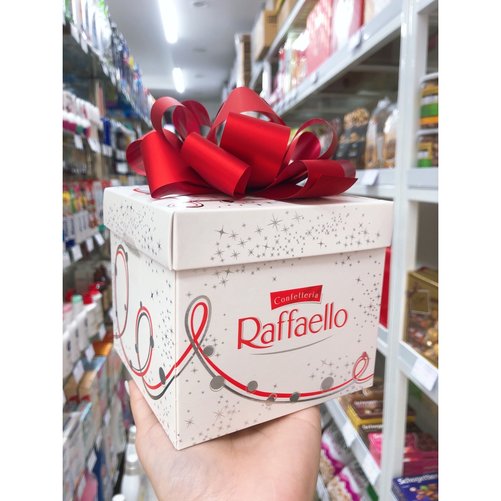 Socola dừa Raffaello 300g- hộp vuông trắng nơ đỏ