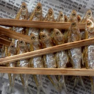 Cá tép dầu đặc sản Hồ Ba Bể