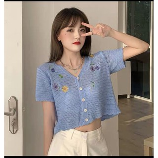 Áo len mongtoghi thêu hoa cúc QC