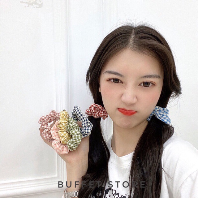 𝑩𝑼𝑭𝑭𝑬𝑻 𝑺𝑻𝑶𝑹𝑬 - Buộc Tóc Scrunchies Caro Vải