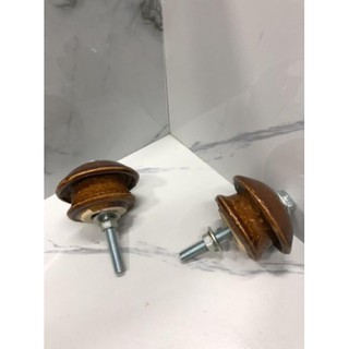 Con sứ đỡ dây điện