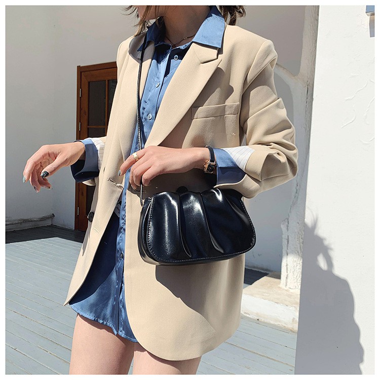 Túi đeo chéo nữ dáng đám mây, túi xách nữ dự tiệc xinh xắn | BigBuy360 - bigbuy360.vn