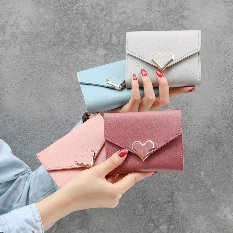 Ví da nhỏ họa tiết trái tim xinh xắn cho nữ