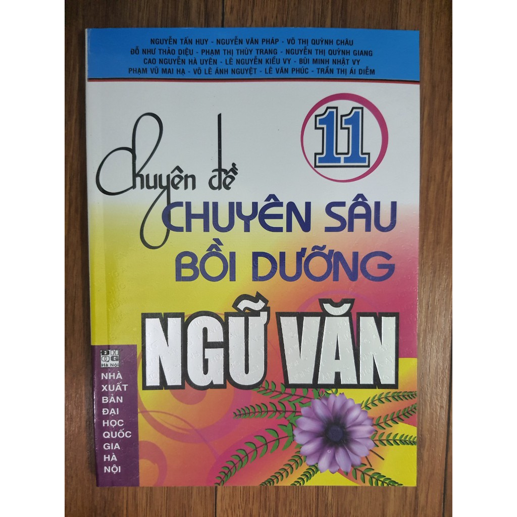 Sách - Chuyên Đề Chuyên Sâu Bồi Dưỡng Ngữ Văn 11