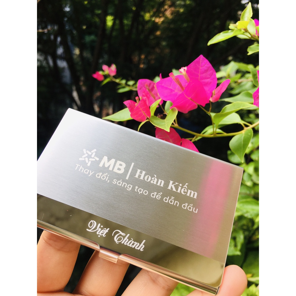 VÍ ĐỰNG DANH THIẾP KHẮC LOGO NGÂN HÀNG MB BANK THEO YÊU CẦU.