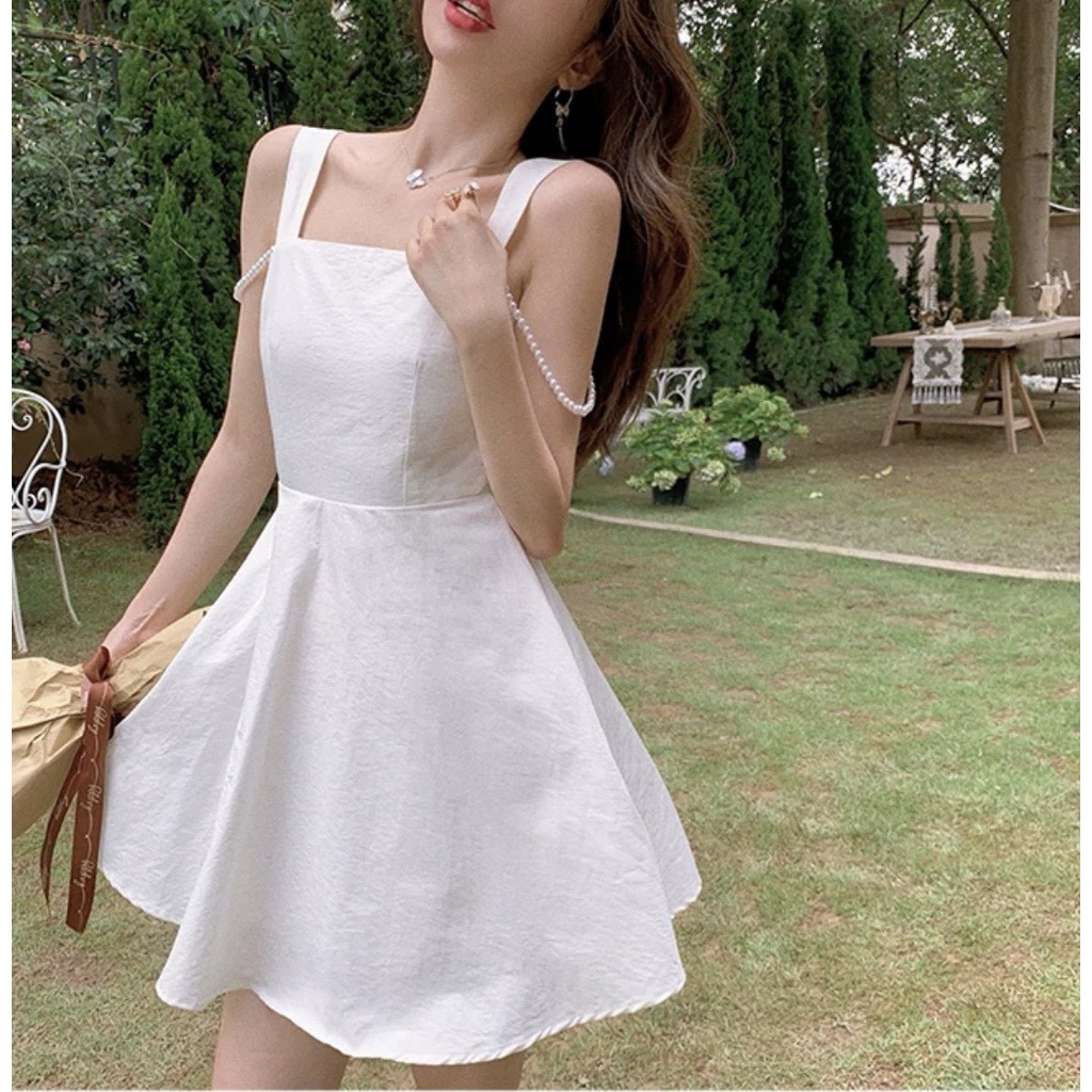 Đầm trắng hở lưng cột nơ dây chuỗi xinh xắn Ciara Dress