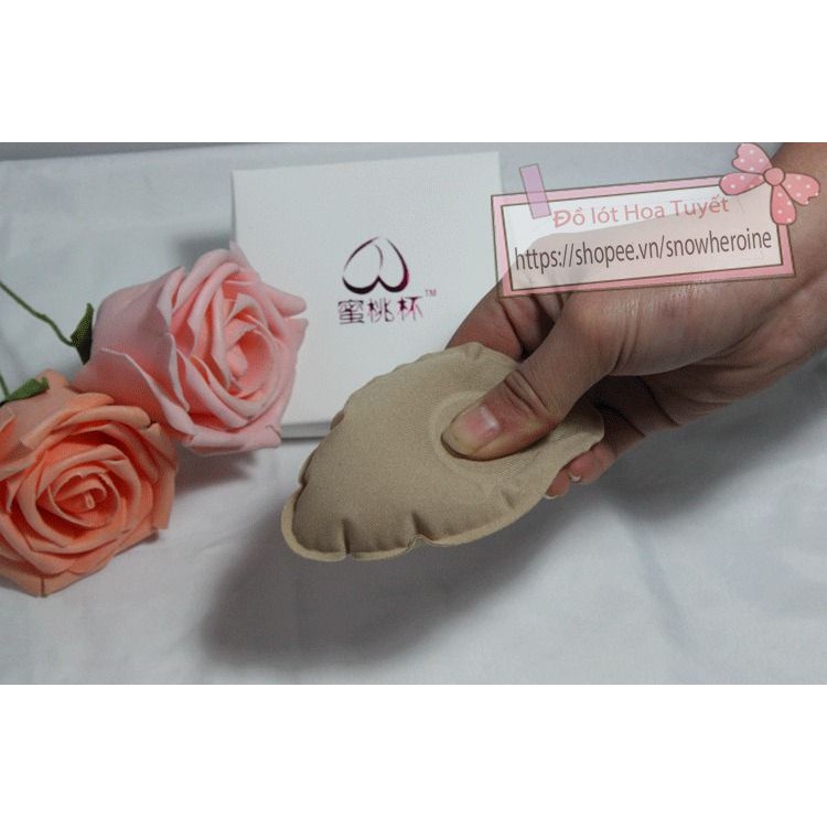 Miếng lót bơm hơi nhét vào áo ngực có khe nhét mút