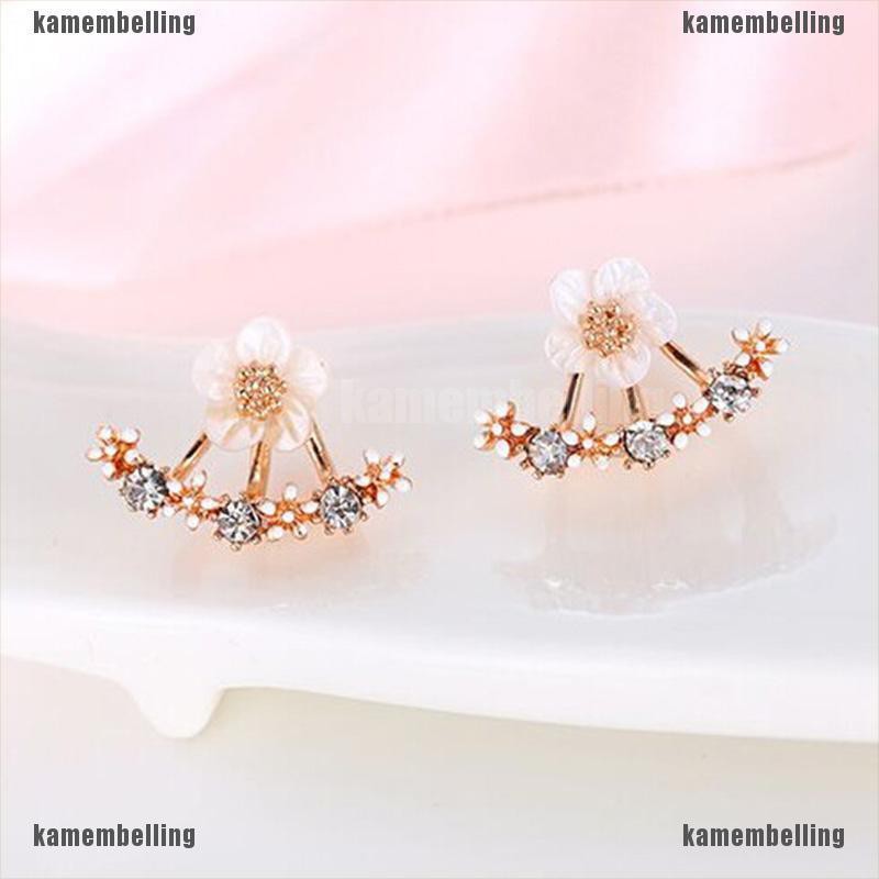 Bông Tai Hình Hoa Cúc Đính Pha Lê Dễ Thương Dành Cho Nữ