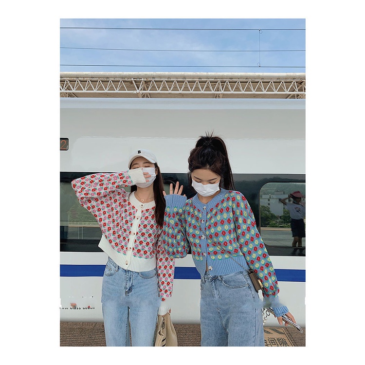 Áo len dáng rộng thời trang mùa thu năm 2021 cho nữ