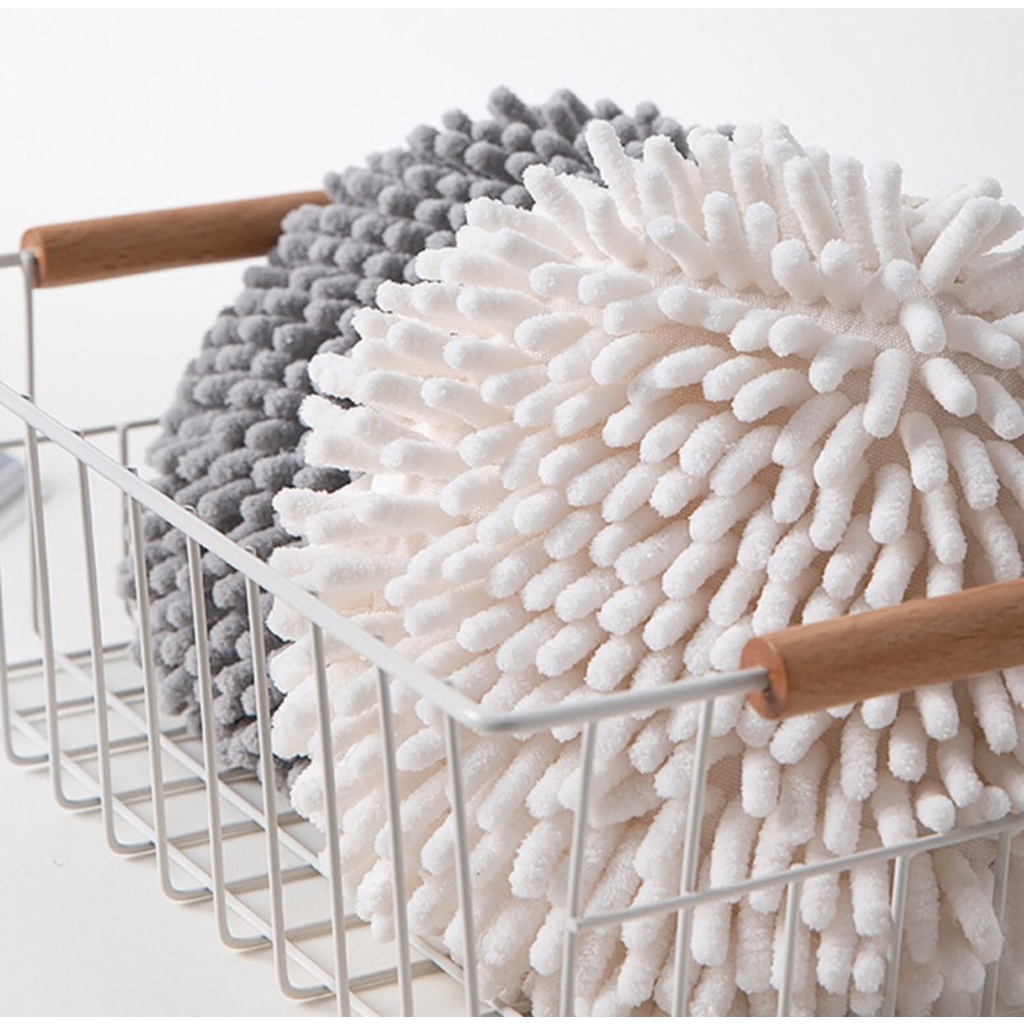 Khăn lau tay san hô siêu thấm nước có móc treo tiện dụng