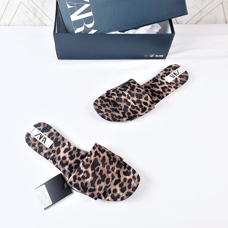 Giày Sandal Đế Bệt Họa Tiết Da Báo Thời Trang Zara 701 Ha672F