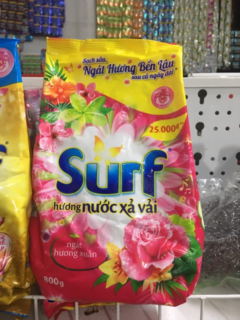 BỘT GIẶT SURF HƯƠNG NƯỚC XẢ VẢI 800g