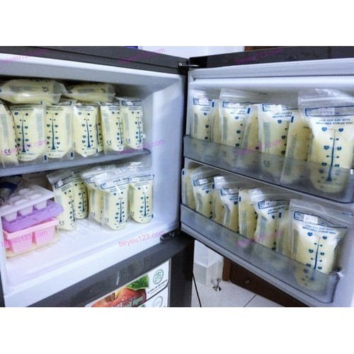 (Made in Korea) Hộp 30 Túi trữ sữa mẹ không có BPA 210ml Unimom Compact UM870251