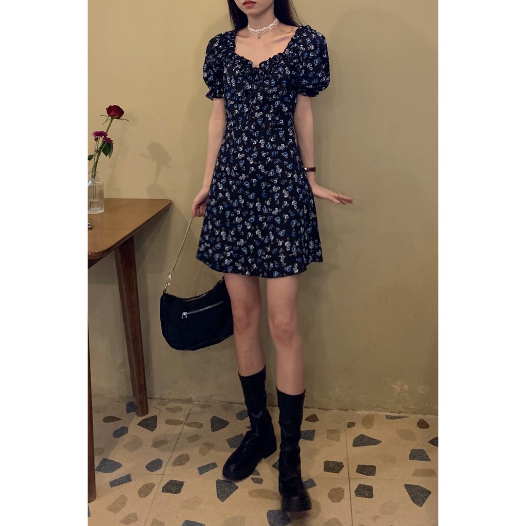 Váy đen hoa nhí tay phồng CD011 | BigBuy360 - bigbuy360.vn