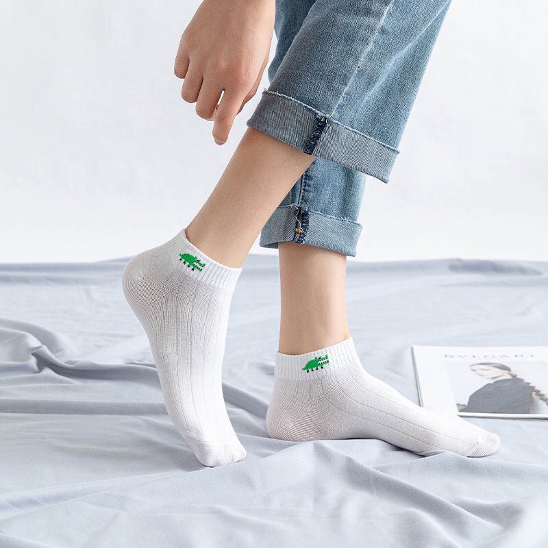 Tất vớ cổ ngắn trắng họa tiết hoạt hình chất liệu vải co giãn bốn chiều - Sope Shop