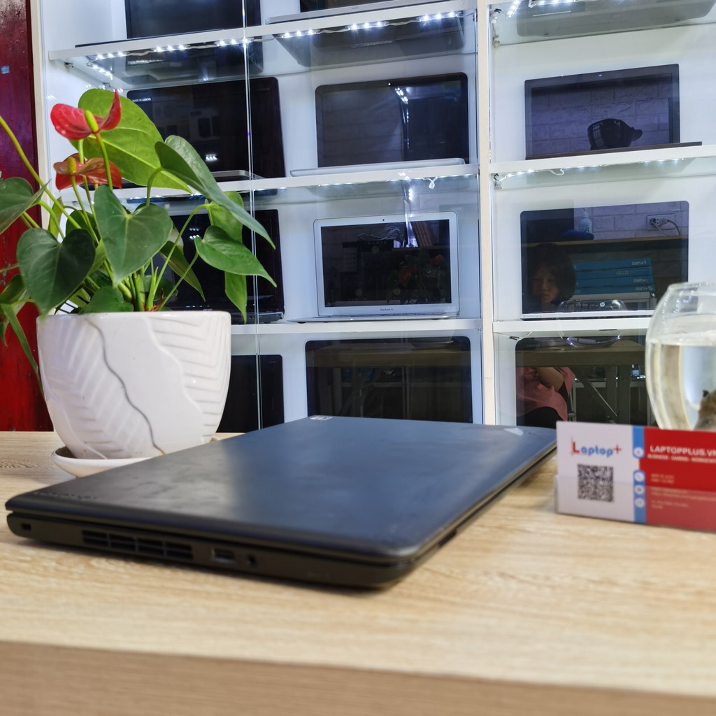 Lenovo  Thinkpad E460	core i5-6200, ram 4GB, ssd 120GB,màn 15.6 laptop màu đen mang lên vẻ đẹp sang trọng cho người dung | BigBuy360 - bigbuy360.vn