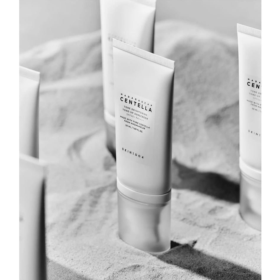 KEM CHỐNG NẮNG NÂNG TONE SKIN1004 MADAGASCAR CENTELLA TONE BRIGHTENING TONE UP SUNSCREEN SPF50 50ML - 12534