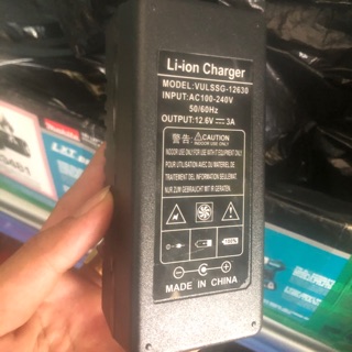 Xạc arapter 12.6 v cao cấp có quạt tãn nhiệt