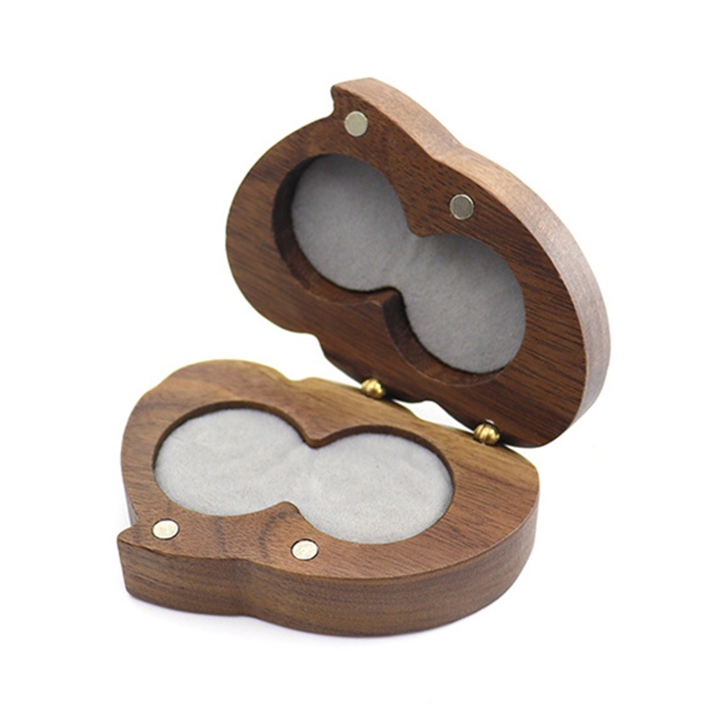 Hộp Đựng Nhẫn Cưới Hình Trái Tim Đôi Bằng Hạt Óc Chó