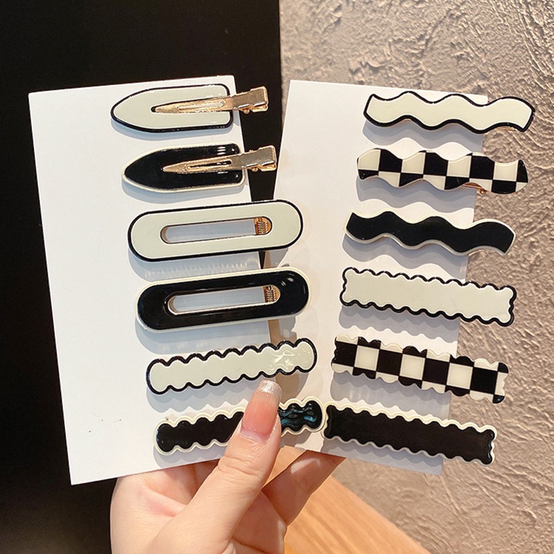 Kẹp Tóc Chất Liệu Acrylic Màu Trắng Đen Phong Cách Retro 2022 Cho Nữ