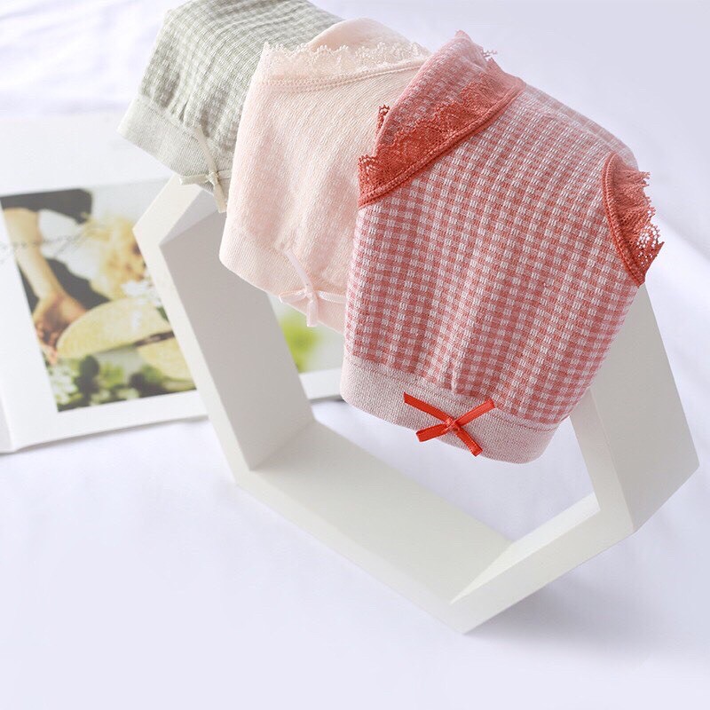 Quần Lót Cotton Viền Ren Kẻ Caro Dễ Thương (555)