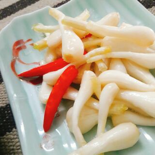 Củ kiệu ngâm mắm