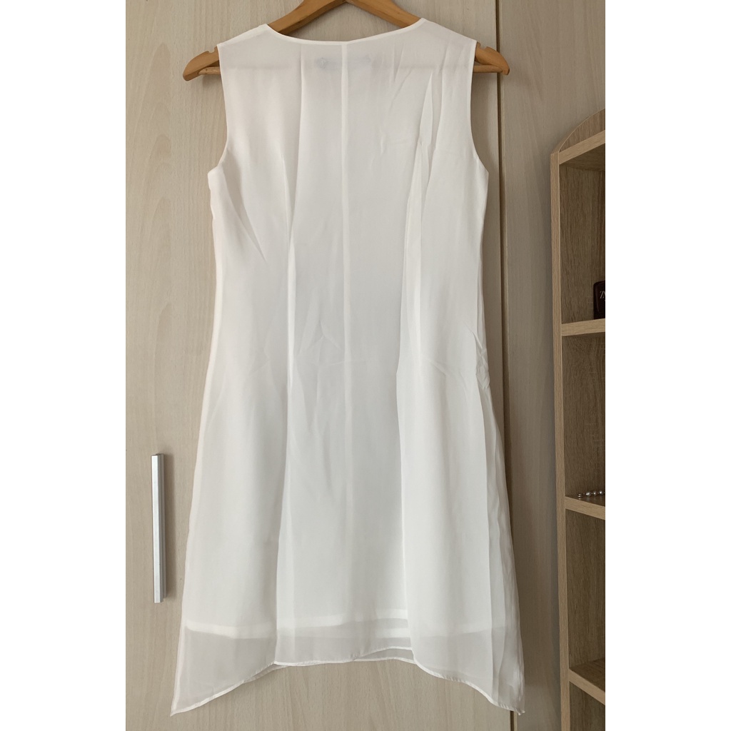 Đầm voan sát nách in hoa hiệu GRACE CARO