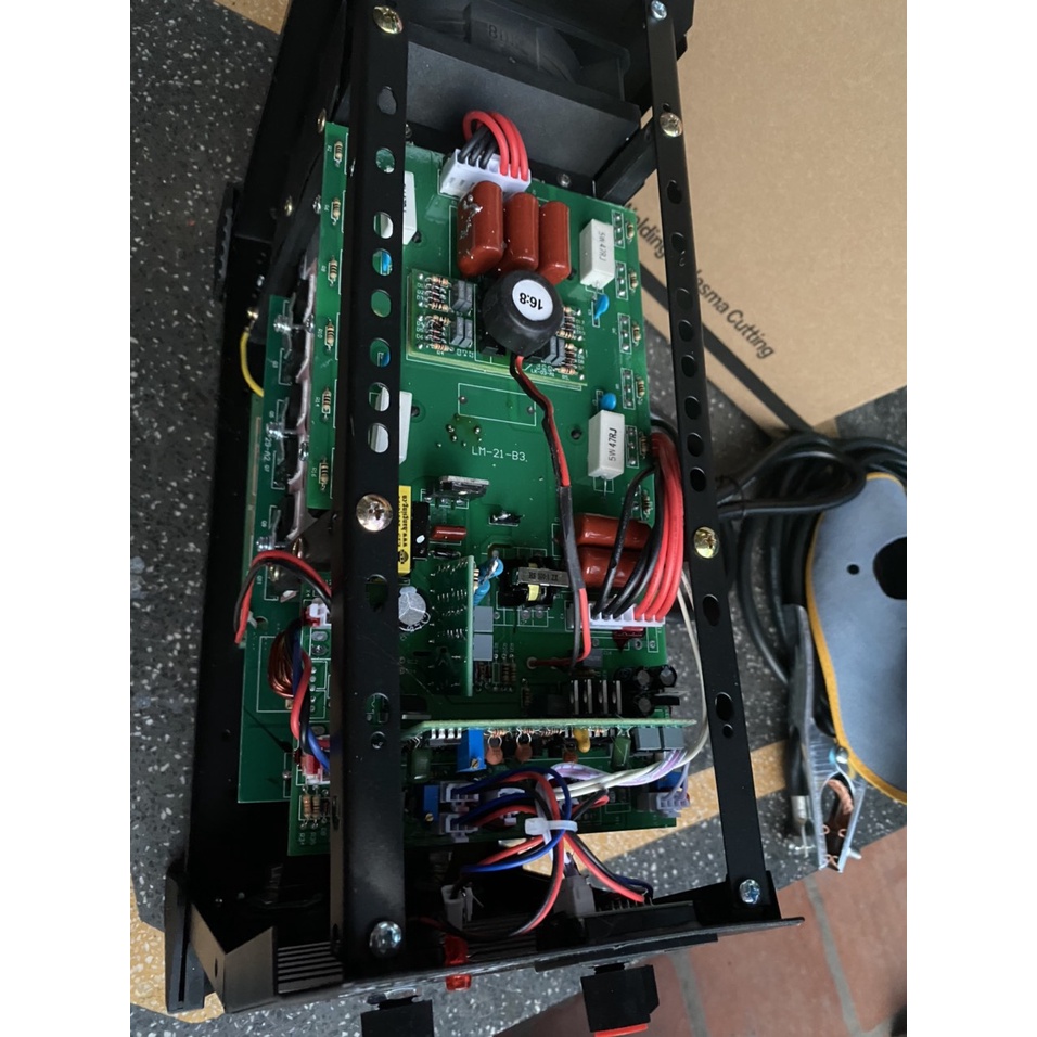 Máy Hàn Que RILAND ARC 250CT Chính Hãng Bảo Hành 12 Tháng