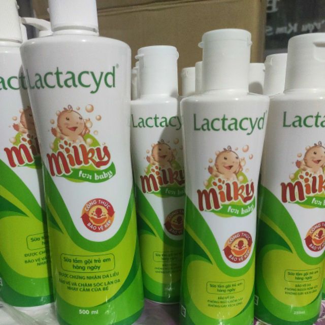 Sữa tắm gội toàn thân Lactacyd 500ml phòng ngừa rôm sảy trẻ em
